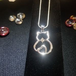 Silver chain/Rhinestone Cat Pendant